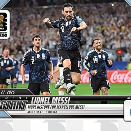 Karta Panini Instant Lionel Messi #160